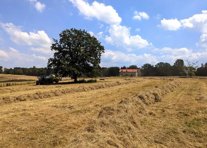 La Petite Maison Dans La Prairie